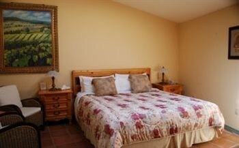 Vineyard Inn Hotel