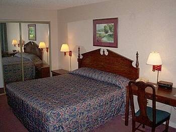Hotel Rime Garden Inn & Suites