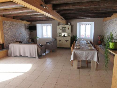 G�te Saint-germain-laprade, 4 Pi�ces, 8 Personnes - Fr-1-582-73
