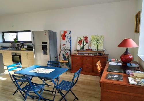 Hostal La Courlande