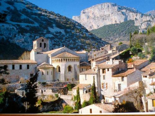 Charmante Maison A Saint Guilhem Le Desert