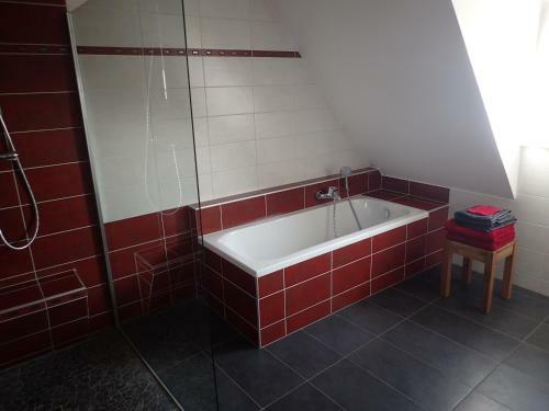 Apartamento Les G�tes de La Tour, Appartement "le Vignoble"
