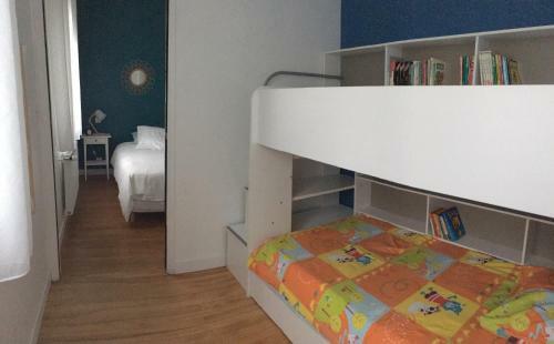 Bed & Breakfast Chambres D'h�te Le C�dre Bleu