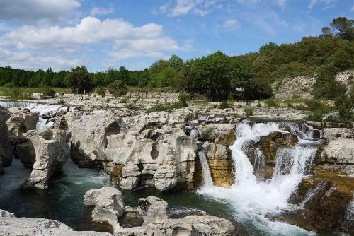 Nice Property Near Touristic Sightseeing And River