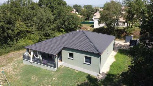 Nice Property Near Touristic Sightseeing And River