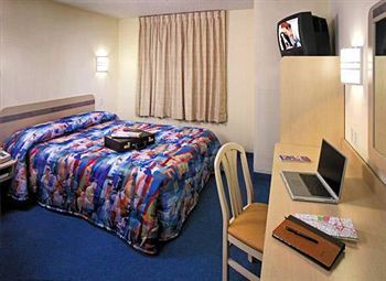 Motel 6 Phoenix - Black Canyon