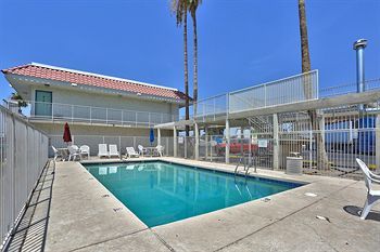 Motel 6 Phoenix - Black Canyon