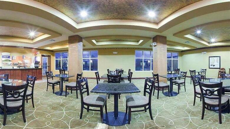 Holiday Inn Express Hotel & Suites Foley
