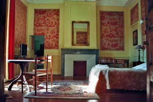 Hotel H�tel Du Ch�teau de Cabri�res