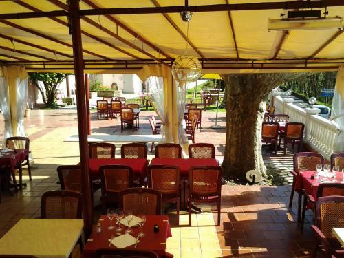 Hotel Logis La Corniche Des Cevennes