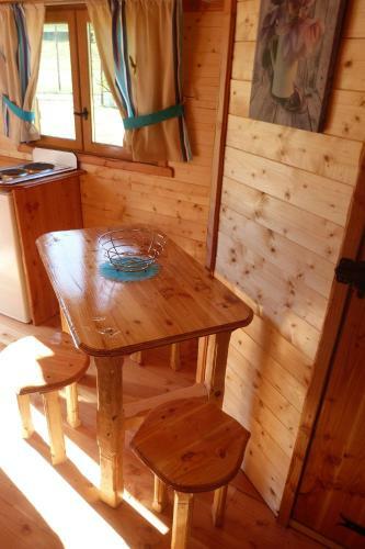 Hostal Roulottes Au Pied Du Vercors