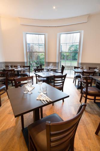 Lugley's Hotel And Restaurant
