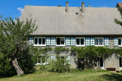 Apartamentos Gites L'�pilobe