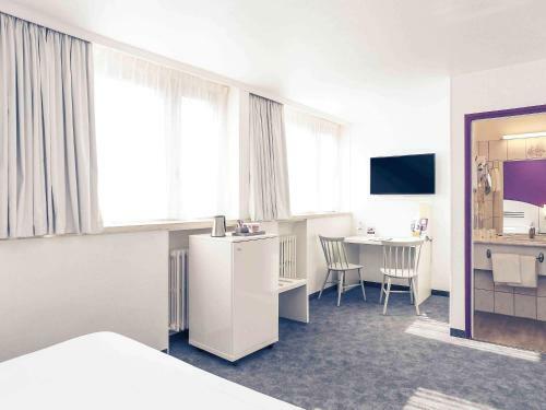 Hotel Mercure Saint L� Centre