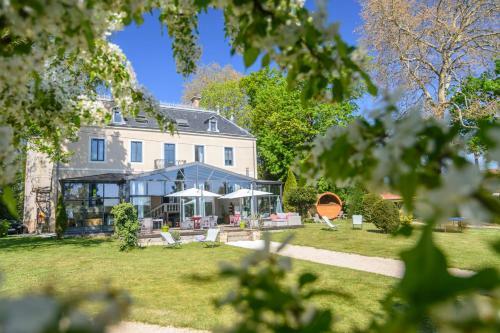 Hostal Ch�teau de La Villeneuve