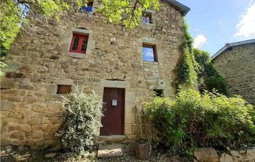 Beautiful Home In Saint-martin-de-valama With