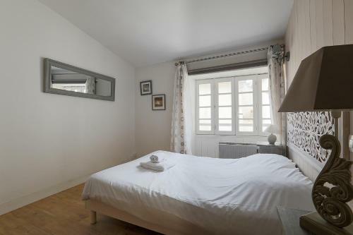 Maison Typique Retaise A Deux Pas Du Port