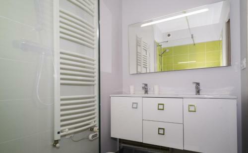 Le Courtoisville Apartment