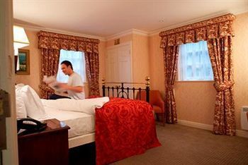 Etrop Grange Hotel