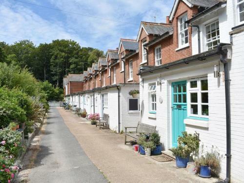 2 Fort Victoria Cottages