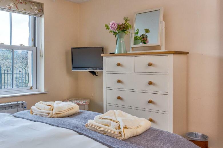 Howgills Guest House & Apartments