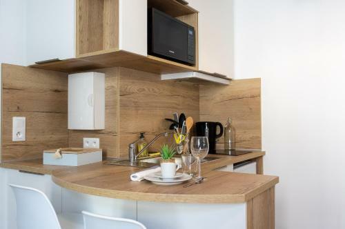 Apartamento Studio �quip�, Calme, Wifi, 1.5 Km Du Front de Mer