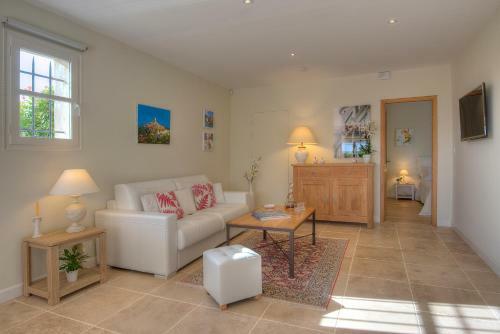 Villa L,olivaie C�t� Jardin