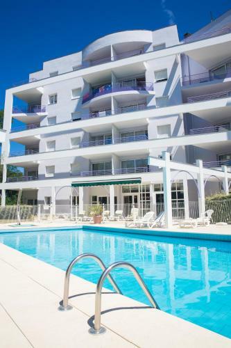 Aparthotel Cerise Dax - Les Jardins Du Lac
