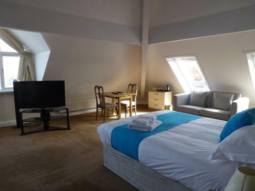 Boathouse Hotel