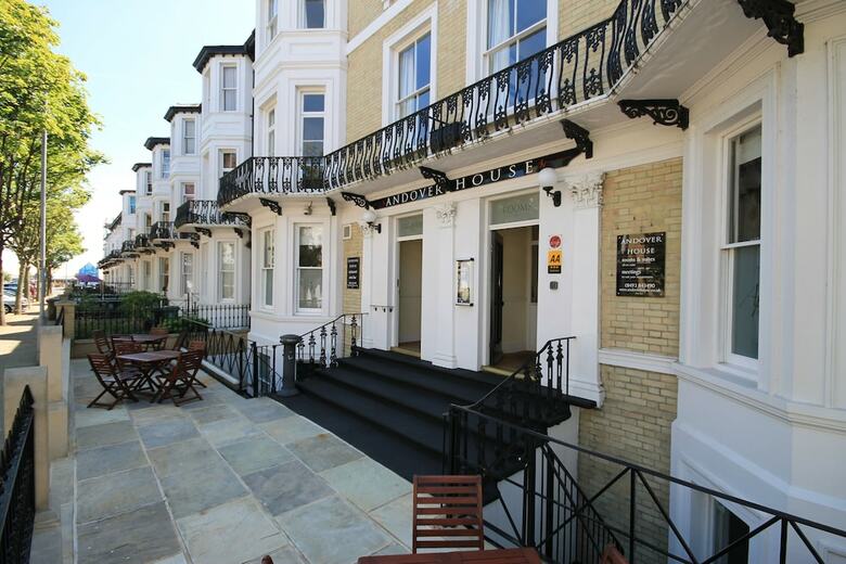 Andover House Hotel & Restaurant