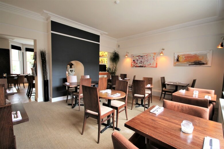 Andover House Hotel & Restaurant
