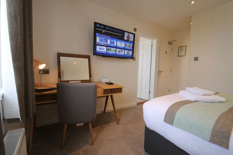 Andover House Hotel & Restaurant