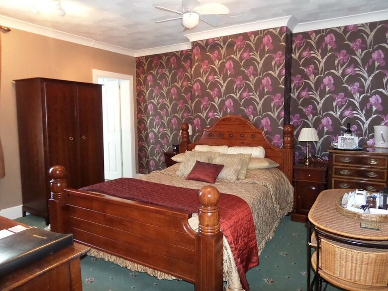 Hostal Beaumont House