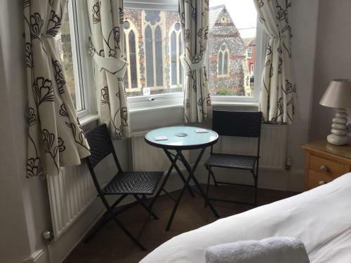 Hostal The Weatherdene