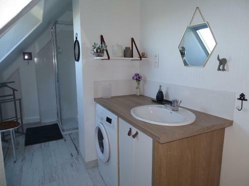 Comfortable Holiday Home Between Cote Sauvage And Sandy Beaches