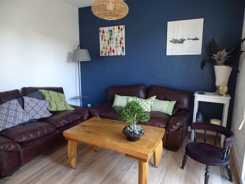 Comfortable Holiday Home Between Cote Sauvage And Sandy Beaches