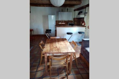 Ancienne �curie Ard�choise R�nov�e Atypique