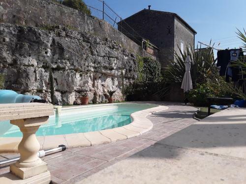 Hostal La Maison De L'aub�pin