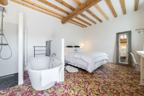 Bed & Breakfast La Cour St Siffret- Uz�s