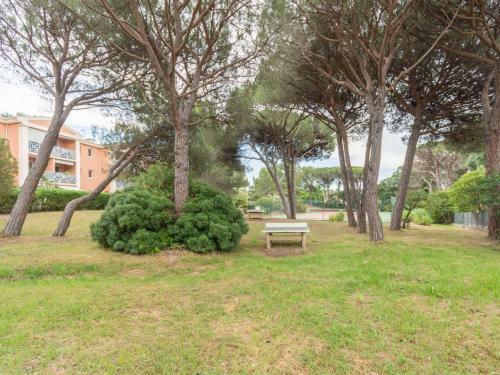 Apartment Domaine Les Grand Pins