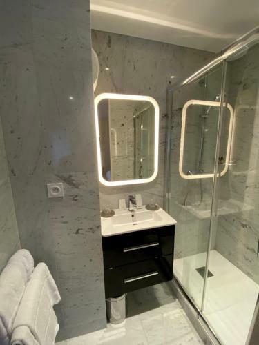 Hotel H�tel Les Bains