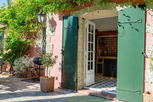 Gites Des Nymph�as Provence