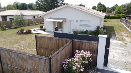 Villa Au Bord de La Leyre