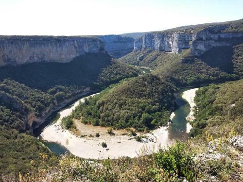 Bed & Breakfast Le Rocher De Sampzon