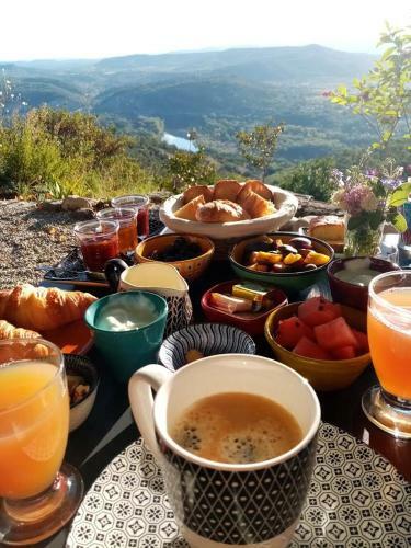 Bed & Breakfast Le Rocher De Sampzon
