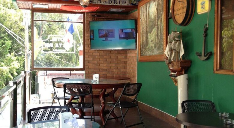 Hotel Costa Inn