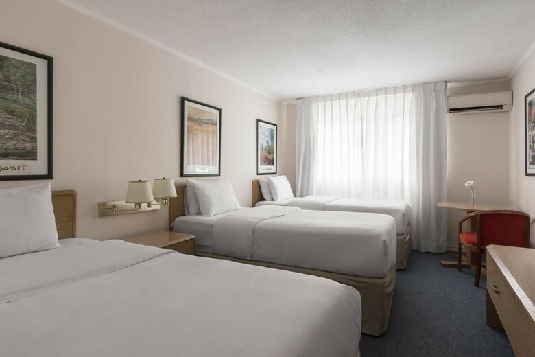Hotel Days Inn Montevideo