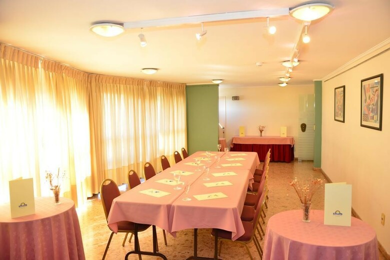 Hotel Days Inn Montevideo