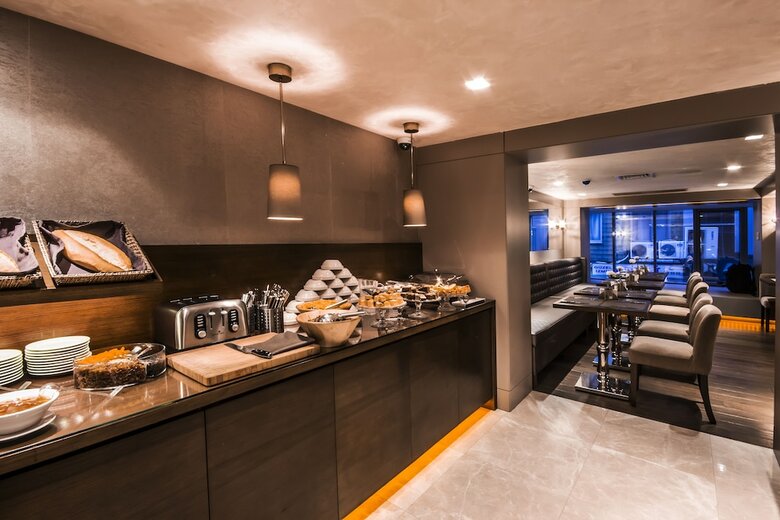 Hotel Zeybek