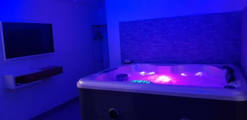 Bed & Breakfast � Zen Suite